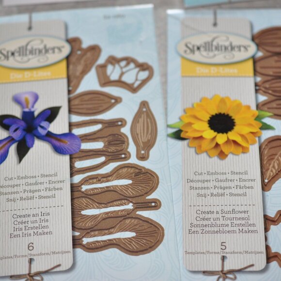 Spellbinders flower die sets lot of 4 - Picture 3 of 3
